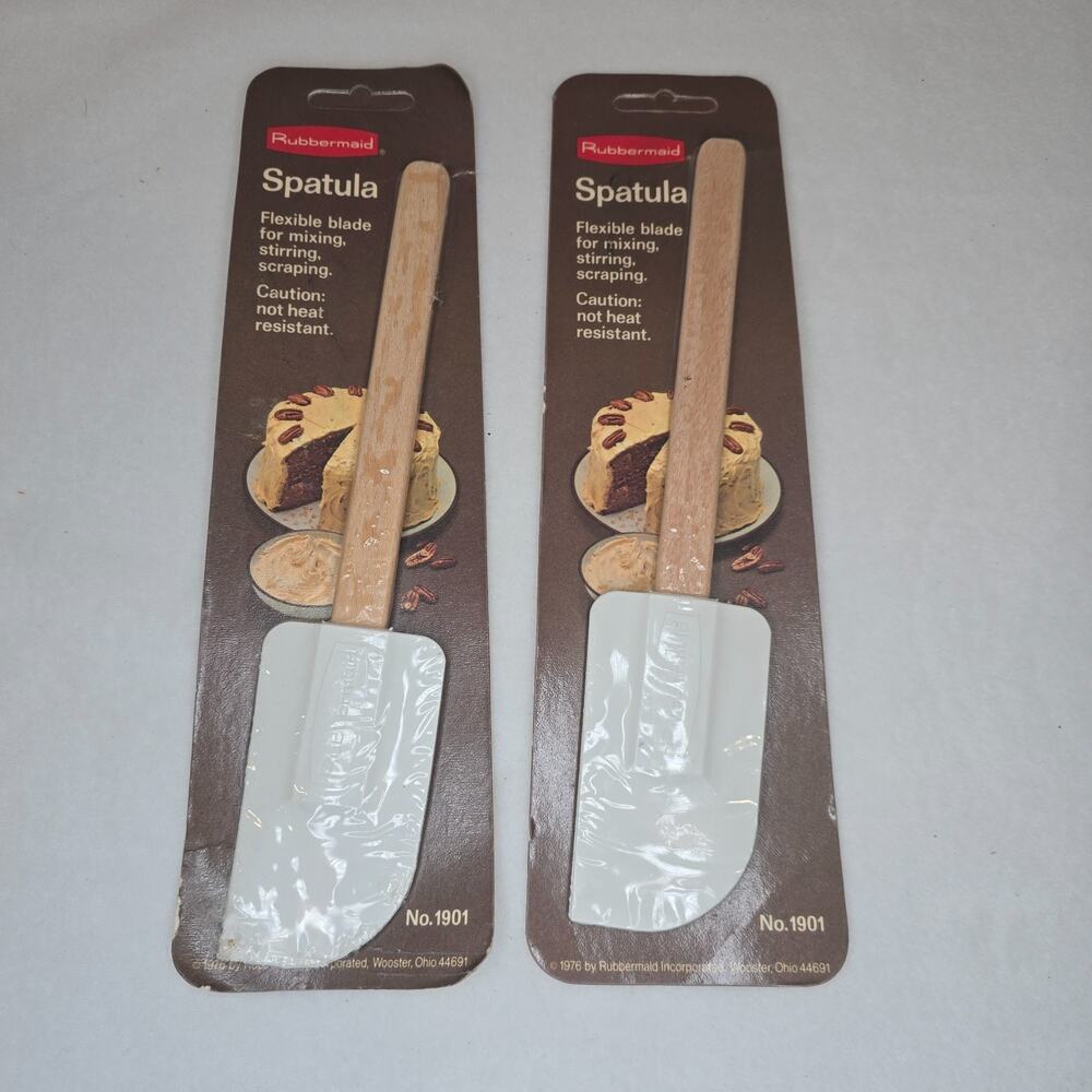 Vintage Rubbermaid Spatula No 1901 Lot of 2 NOS 1976 Wood Handle USA Sealed